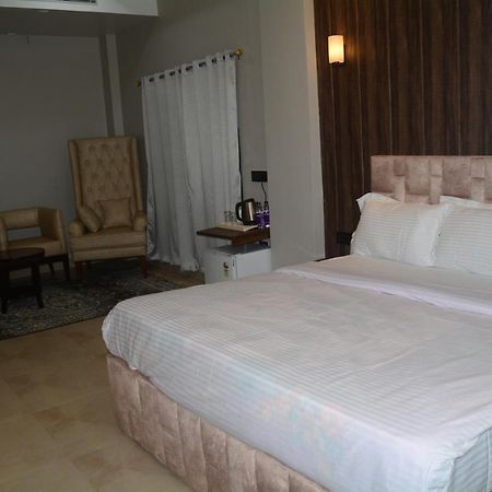 Maharaja Hotel & Banquet Darbhanga Екстериор снимка
