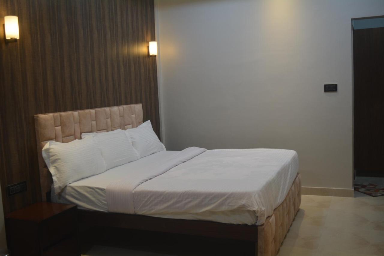 Maharaja Hotel & Banquet Darbhanga Екстериор снимка